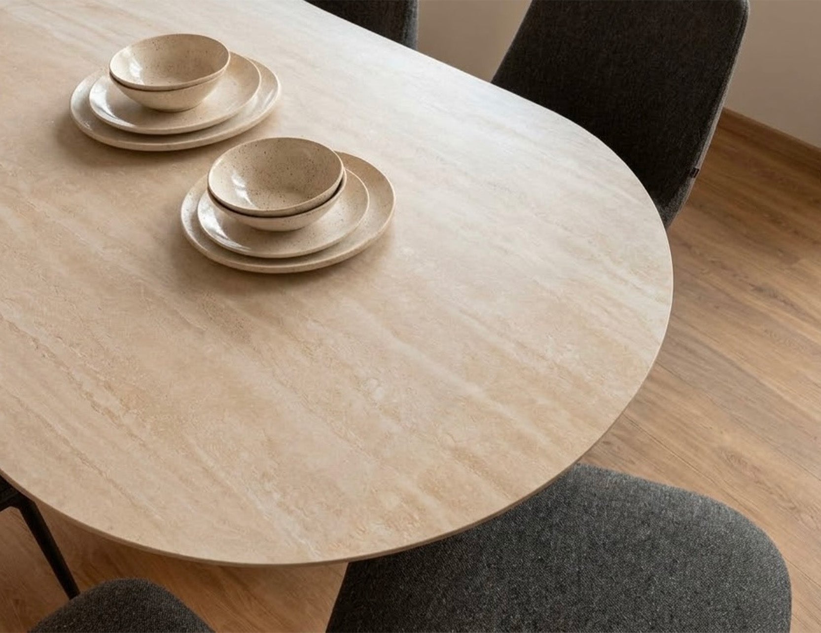 Why Modern Round Dining Tables Work for Both Minimalist and Contemporary Homes