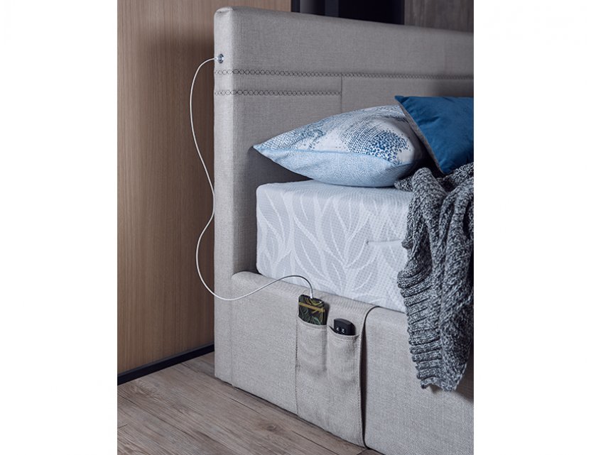 Float Adjustable Bed with Natura Mattress and USB Ports