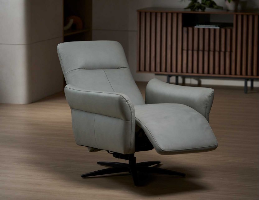Vinge Motorised Leather Recliner Armchair